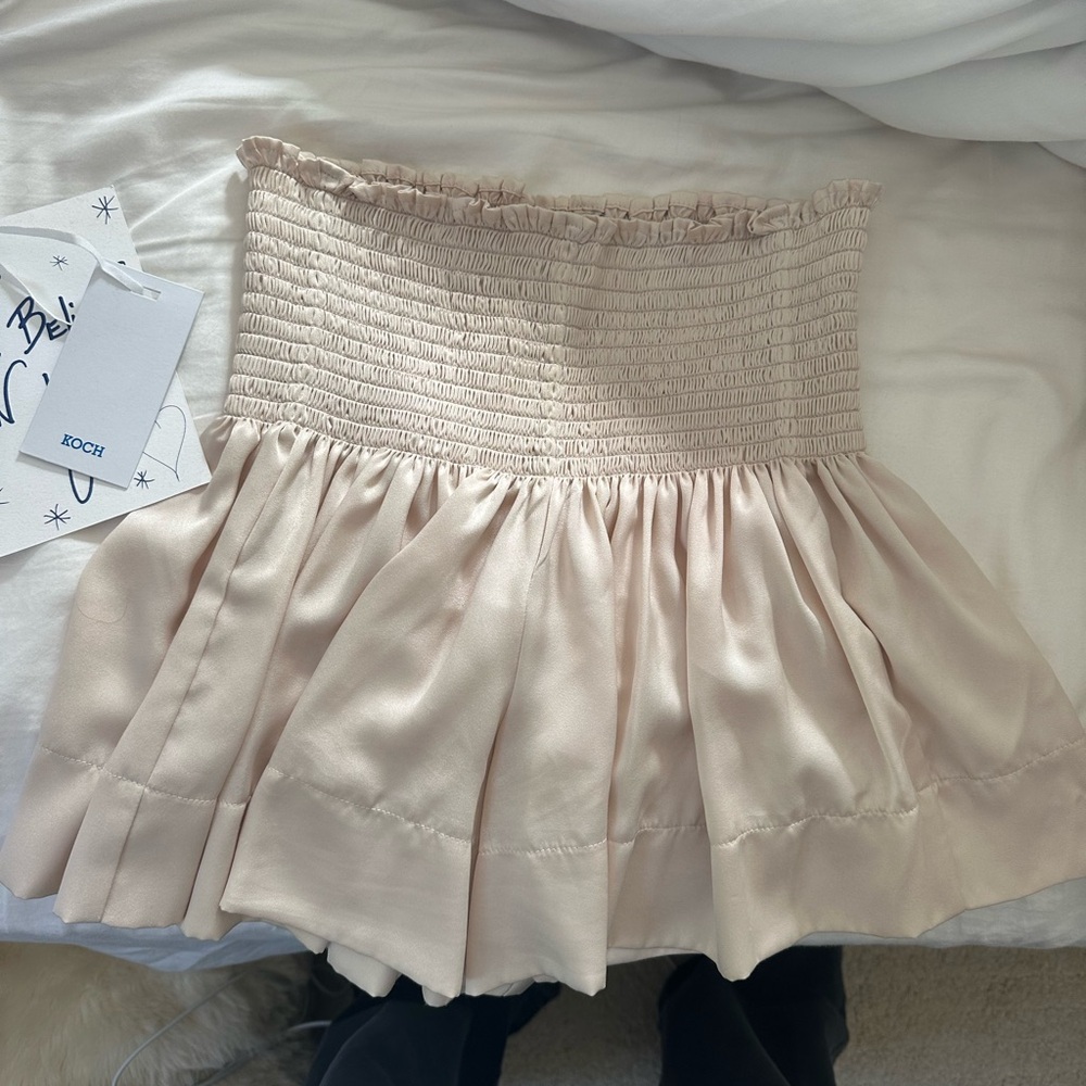 Koch Skirt - Picture 2 of 3